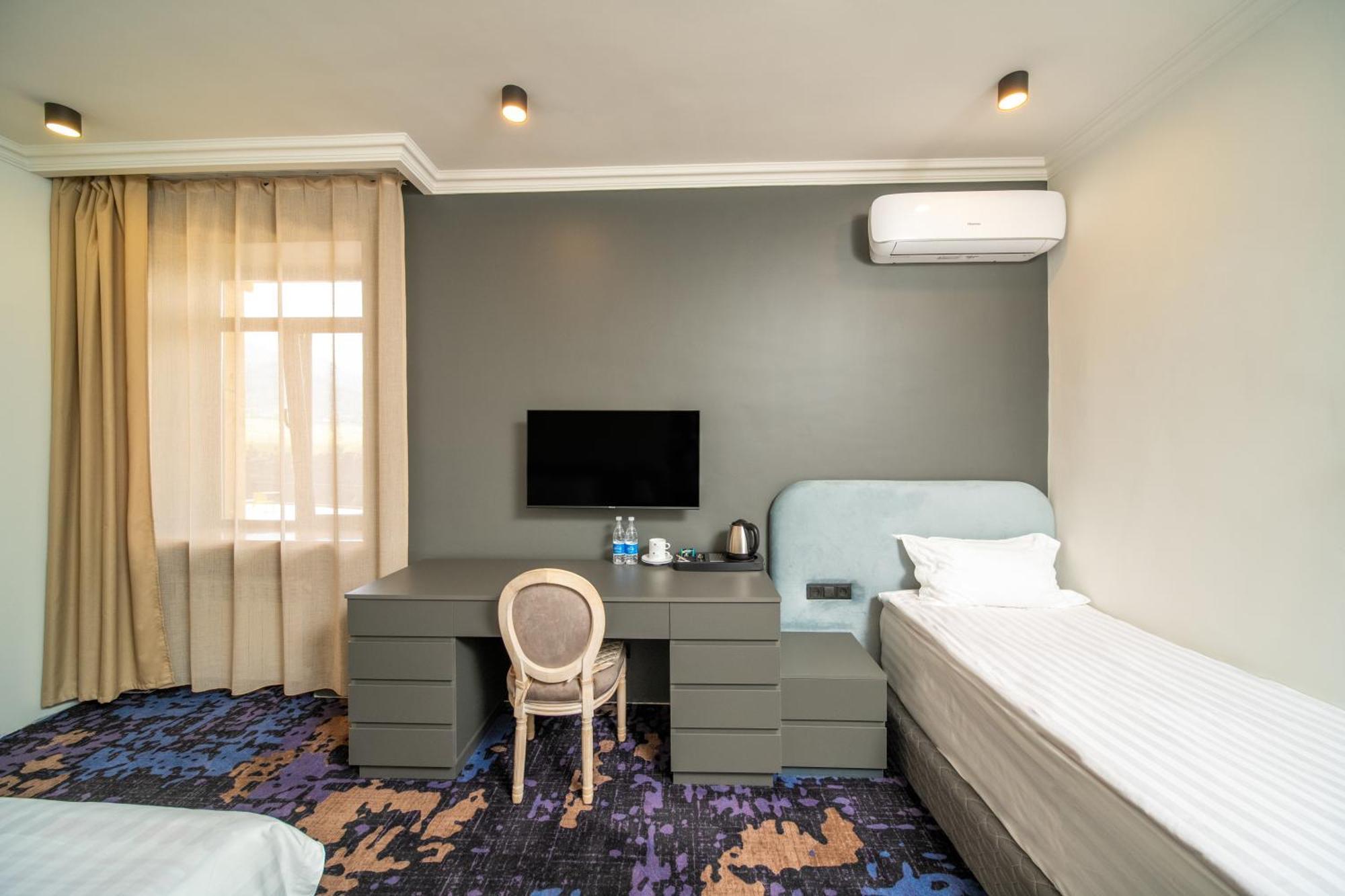 Kefilyan Family Hotel Sanain Exteriör bild