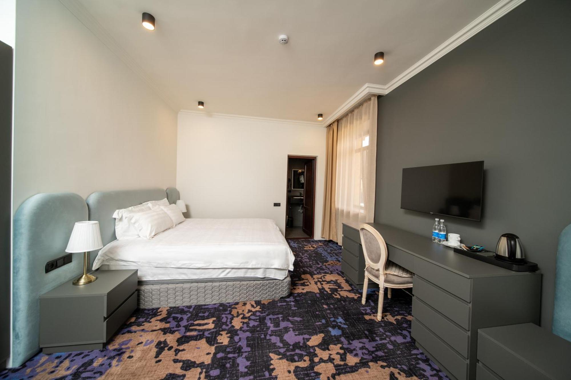 Kefilyan Family Hotel Sanain Exteriör bild