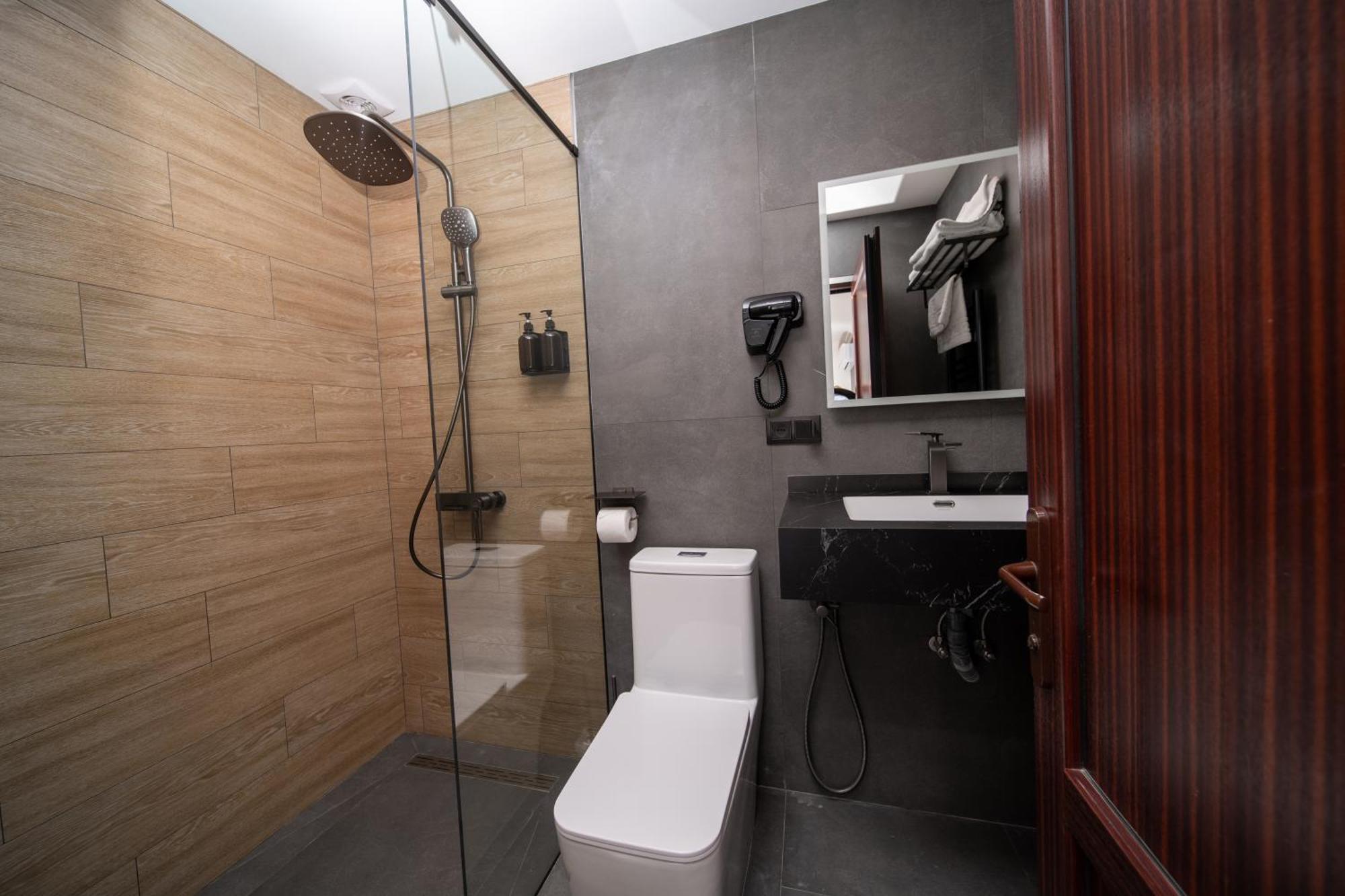 Kefilyan Family Hotel Sanain Exteriör bild