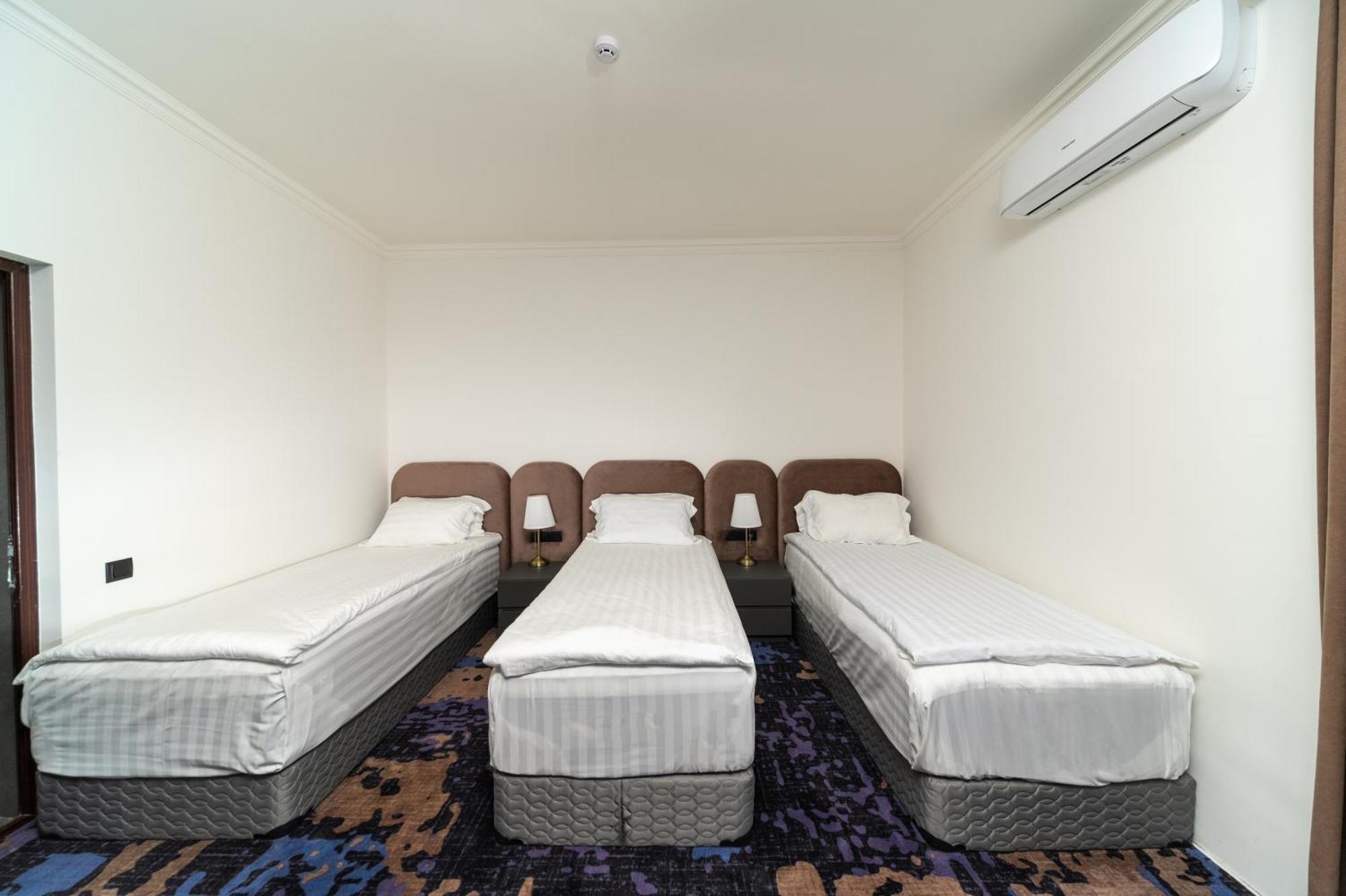 Kefilyan Family Hotel Sanain Exteriör bild