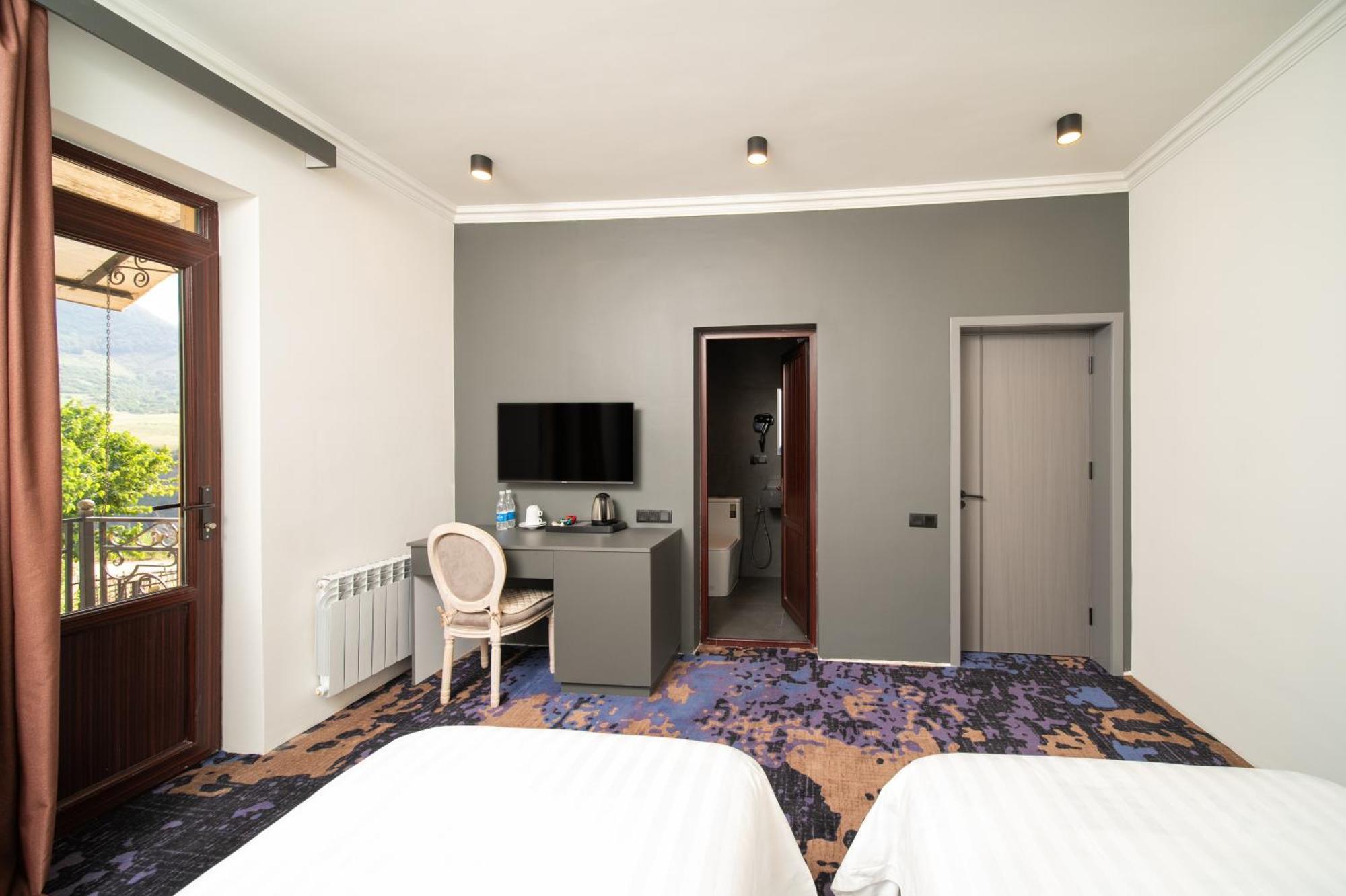 Kefilyan Family Hotel Sanain Exteriör bild