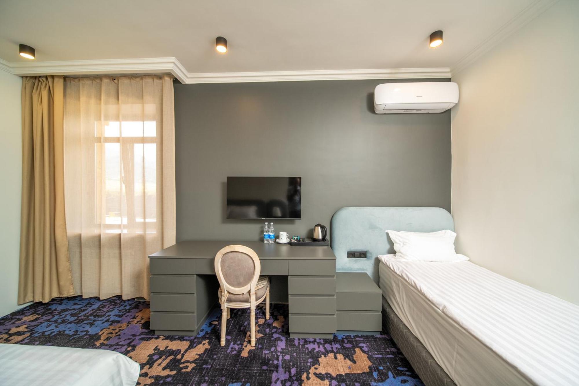 Kefilyan Family Hotel Sanain Exteriör bild